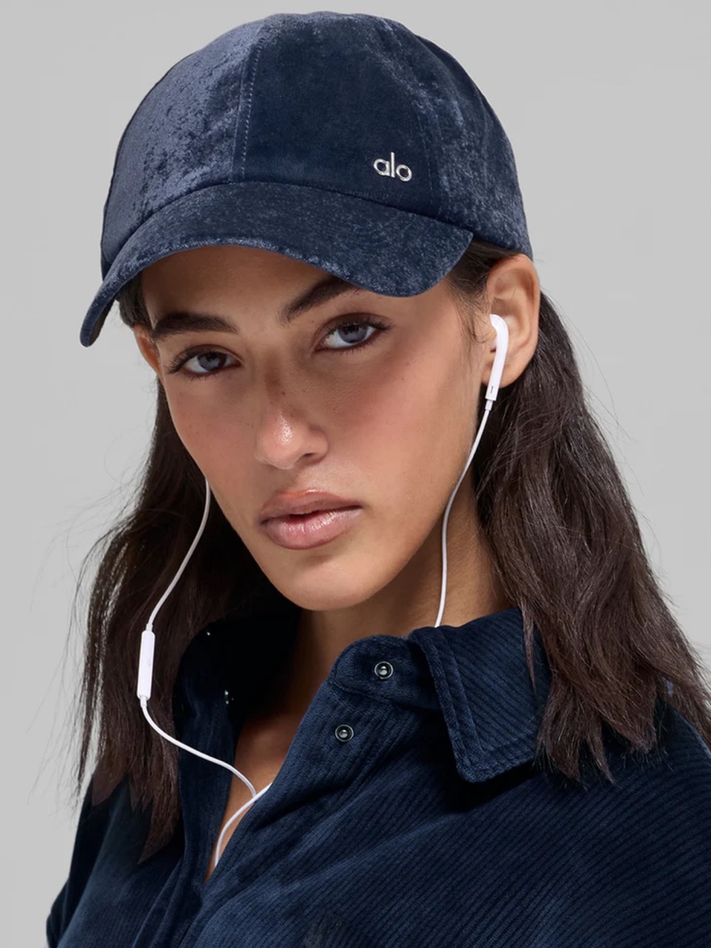 ALO Yoga Velvet Off-Duty Cap NWT